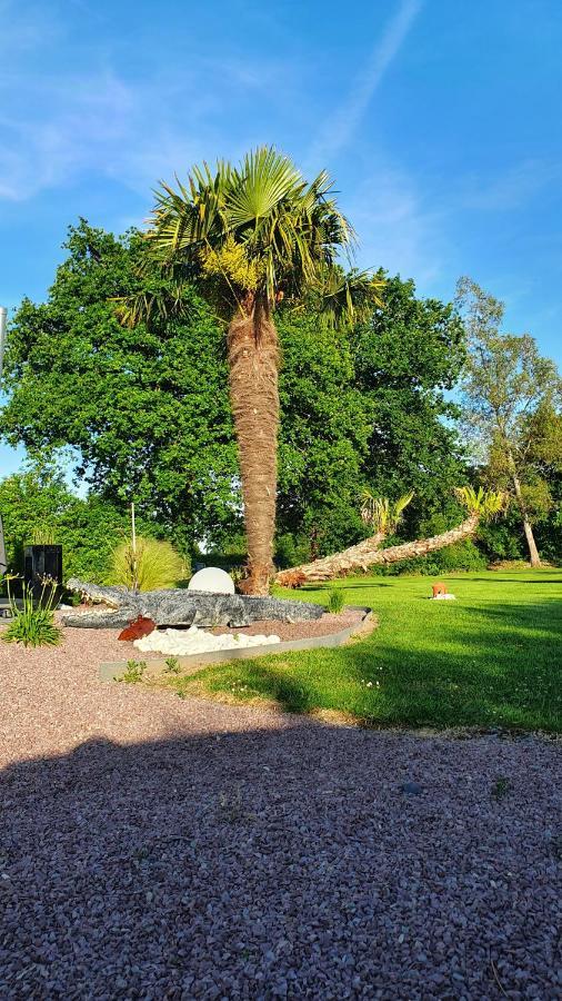 Le Coup De Foudre Bed & Breakfast Le Molay-Littry Dış mekan fotoğraf
