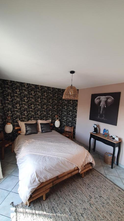 Le Coup De Foudre Bed & Breakfast Le Molay-Littry Dış mekan fotoğraf